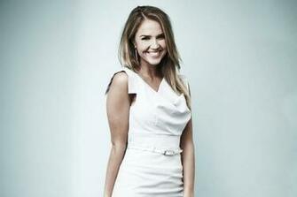Arielle Kebbel Hollywood Actress Wallpaper