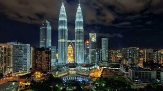 Petronas Towers Wallpaper