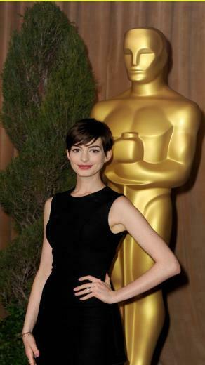 Lawrence And Anne Hathaway iPhone HD Wallpaper Touch