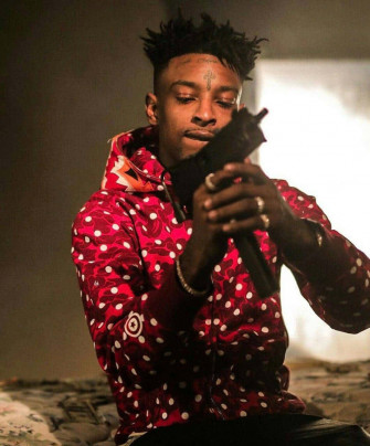 Savage American Rapper And Record Producer Wallpaper