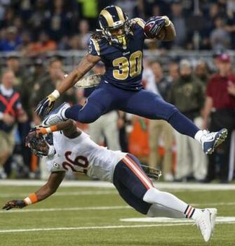 Todd Gurley Des Rams A Inscrit Un Majeur Sur Une Course De Six Verges