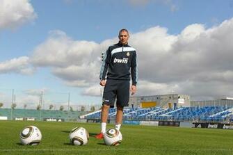 Top Footballer Wallpaper Benzema Training