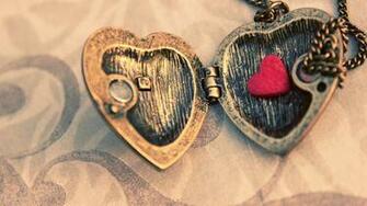 HD Wallpaper Medallion Heart Romantic Desktop