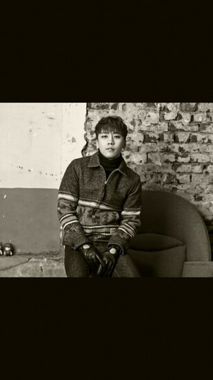 Line Deco Bigbang Welcoming Collection Wallpaper