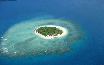 Tropical Islands Wallpaper