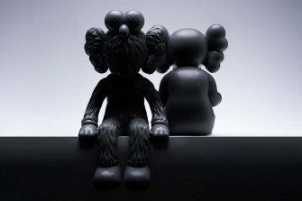 Kaws Bff Black Wallpaper