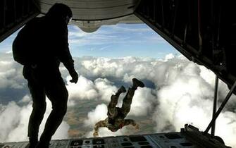 Airborne Parachute Wallpaper HD S