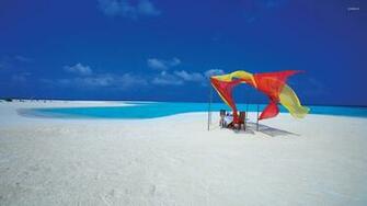 Maldives Sandy Beach Wallpaper