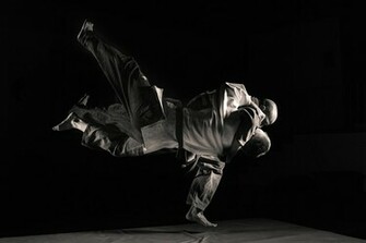 Judo Background Shooting With Strobes