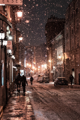 Cozy City Wallpaper