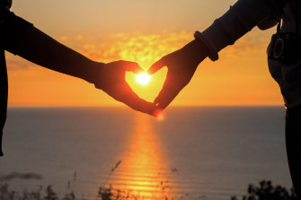 Falling In Love Has Actual Cardiovascular Health Benefits Earth
