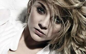 Natalie Dormer Hollywood Actress Wallpaper In Jpg Format For