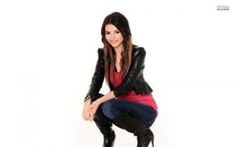 Victoria Justice Wallpaper Celebrity