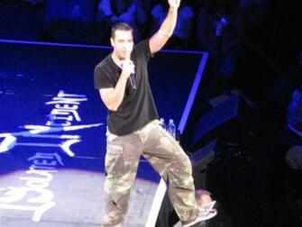 Dane Cook Image In Pittsburgh May 7th HD Wallpaper