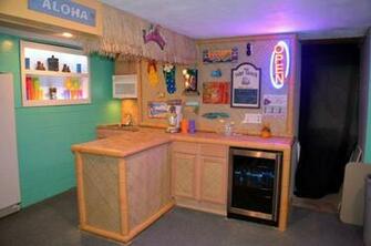 Lauhala Matting Resort Style Tiki Bar