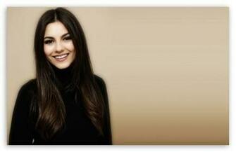 Victoria Justice HD Wallpaper For Standard Fullscreen