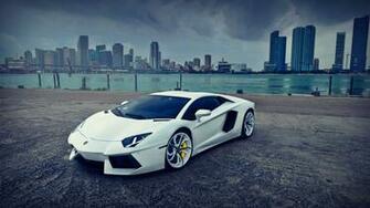 Lamborghini Aventador White HD Desktop Wallpaper
