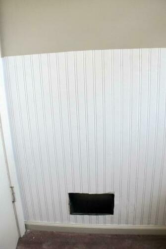 Beadboard Wallpaper Right Now I M Working On The Bathroom In My