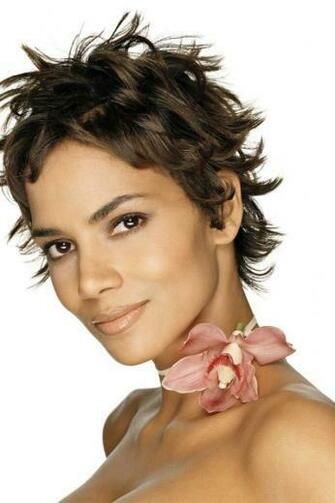 Halle Berry Mobile HD Wallpaper