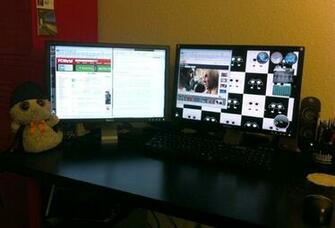 Windows Stretch Wallpaper Across Multiple Monitors