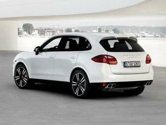 Porsche Cayenne Turbo S White