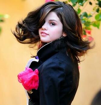 Spot Selena Gomez HD Desktop Wallpaper Html