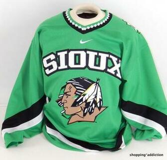 Nike Und Fighting Sioux Sz M University Of North Dakota Fan Hockey