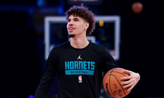 Lamelo Ball Hangs Out With His Parents At All Star Weekend