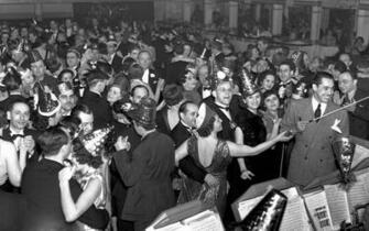 Calloway Band At A New Year Bash Wallpaper HD