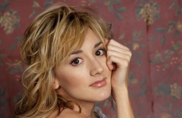Best Bree Turner Wallpaper Sophie