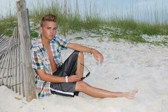 Justin Bieber Image Look Alke Model At The