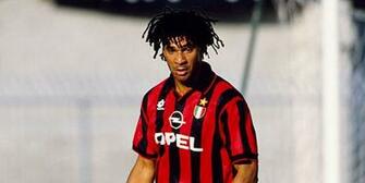 Nilai Transfer Legenda Sepakbola Masa Lalu Siapa Termahal