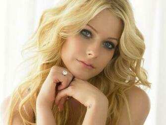 Avril Lavigne Wallpaper For Windows Or Mac