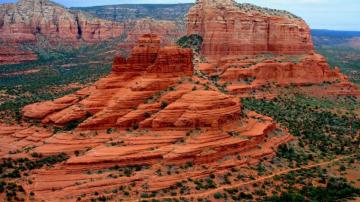 White Stone And Courtroom Butte In Sedona Arizona Kde Store