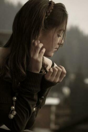 Lonely Girl Simply Beautiful iPhone Wallpaper