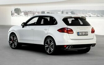 HD Car Wallpaper Porsche Cayenne Turbo Back Side