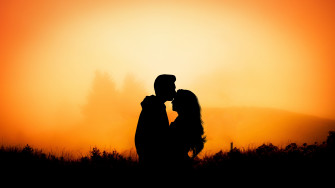 Romantic Love Couple Wallpaper Desktop