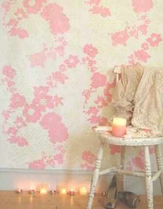 Vintage Style Wallpaper Design For Interior Wall Coverings By Laura
