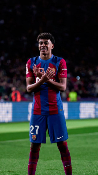 Lamine Yamal Barcelona 4k Wallpaper