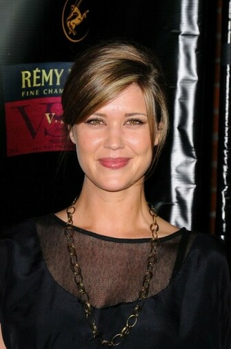 Sarah Lancaster Photos Pictures Wallpaper
