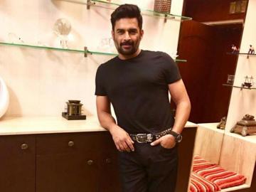 R Madhavan Hq Wallpaper