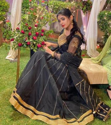 Talented Actress Sehar Khan Of Drama Rang Mahal Beautiful Pictures