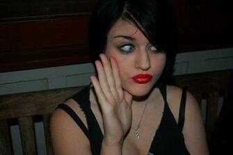 Frances Bean Cobain Image Wallpaper