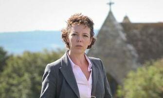 Olivia Colman Wallpaper Background