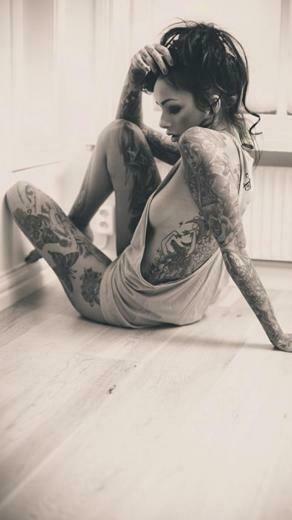 Tattoo Girl iPhone Wallpaper