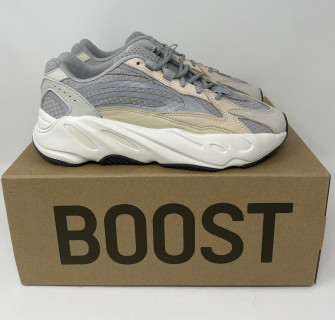 Size Adidas Yeezy Boost V2 Cream Deadstock Ships Fast
