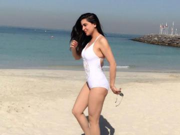 Shraddha Arya Hq Wallpaper