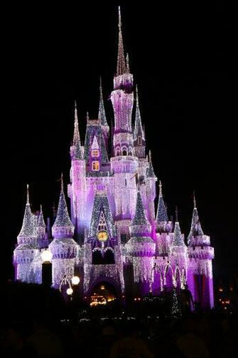 iPhone Wallpaper Displaying Image For Disney World