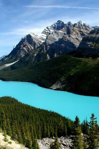 Beautiful Mountain Scenery iPhone HD Wallpaper