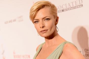 Jaime Pressly HD Wallpaper